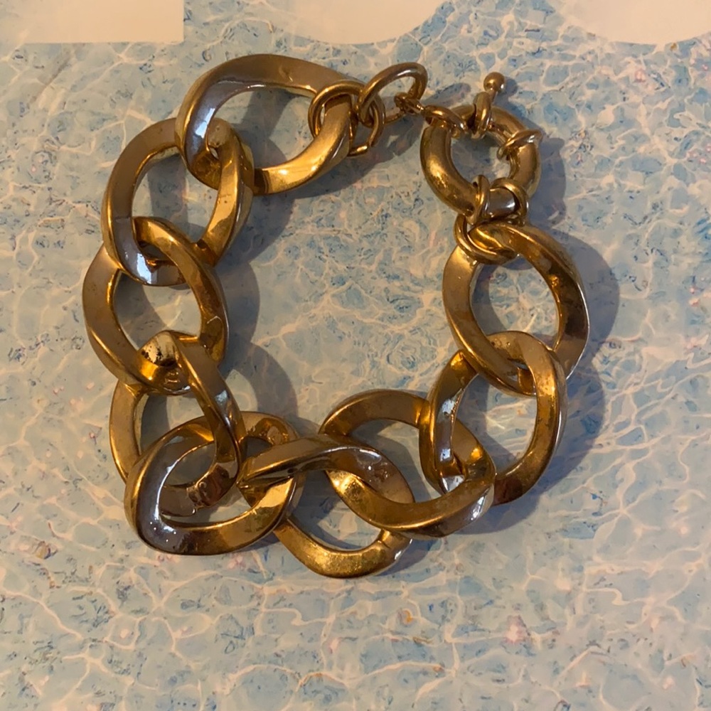 Gold bracelet